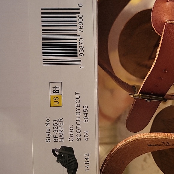 Women's Brown Wedge Sandals - Picture 6 of 6